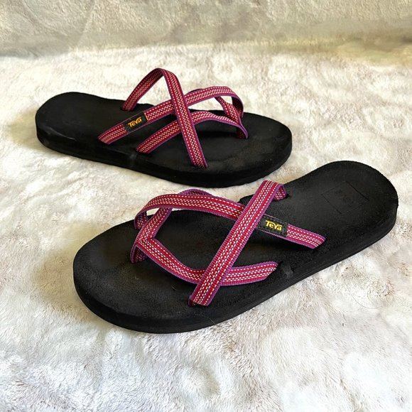 Teva Shoes - Teva Olowahu Women's 8 Mush Sandals Pink Flip Flop Lightweight Strappy